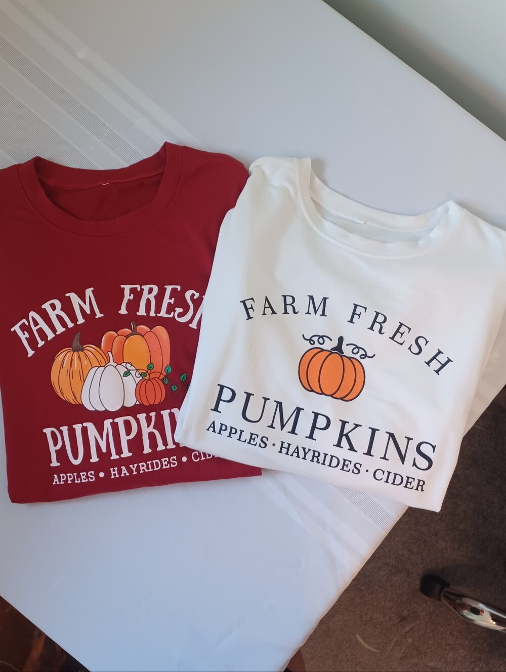 NWOT Farm Fresh Pumpkins Fall Sweatshirts Lot of 2 Crewnecks Cozy in Large